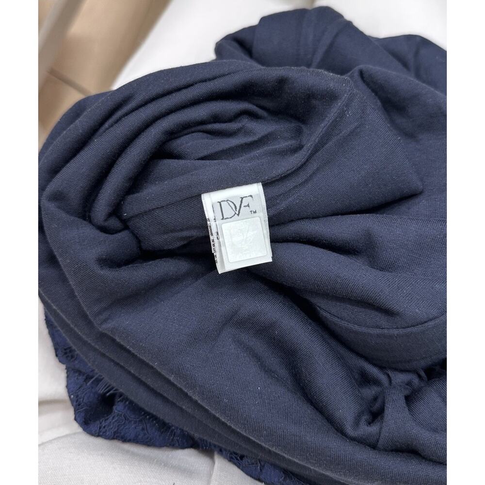 Diane Von Furstenberg Zarita Navy Lace Dress Size 6 - Picture 12 of 13